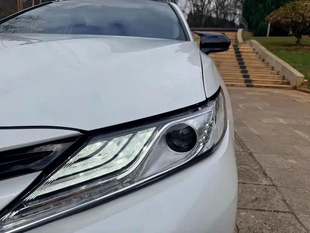 Toyota Camry 2021 из CN, фото 2