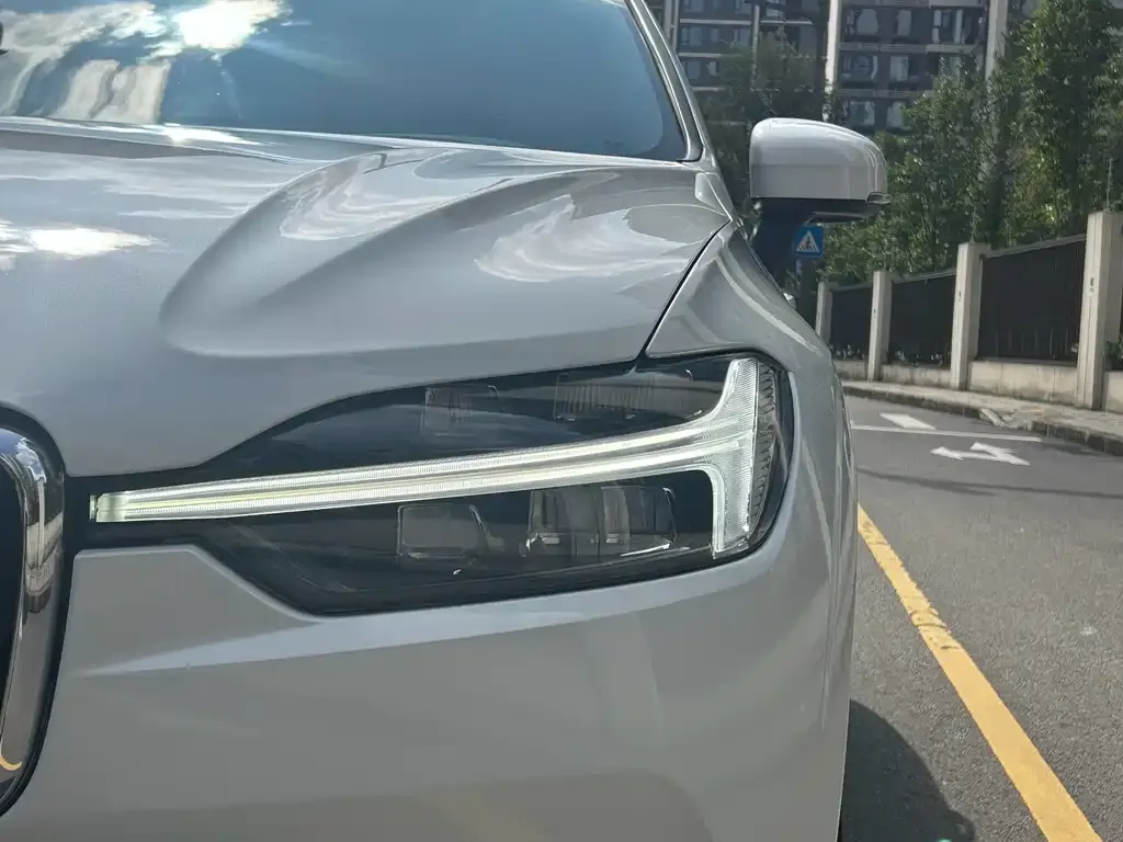 Volvo XC60 2021 из CN, фото 2
