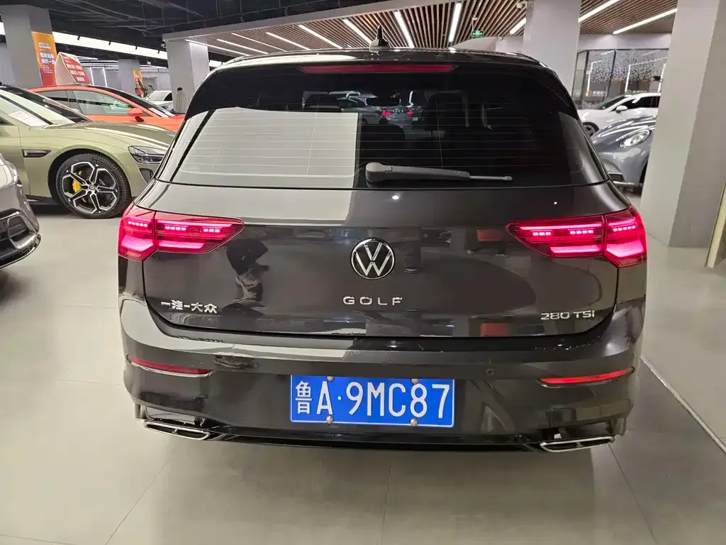 Volkswagen Golf 2022 из CN, фото 3