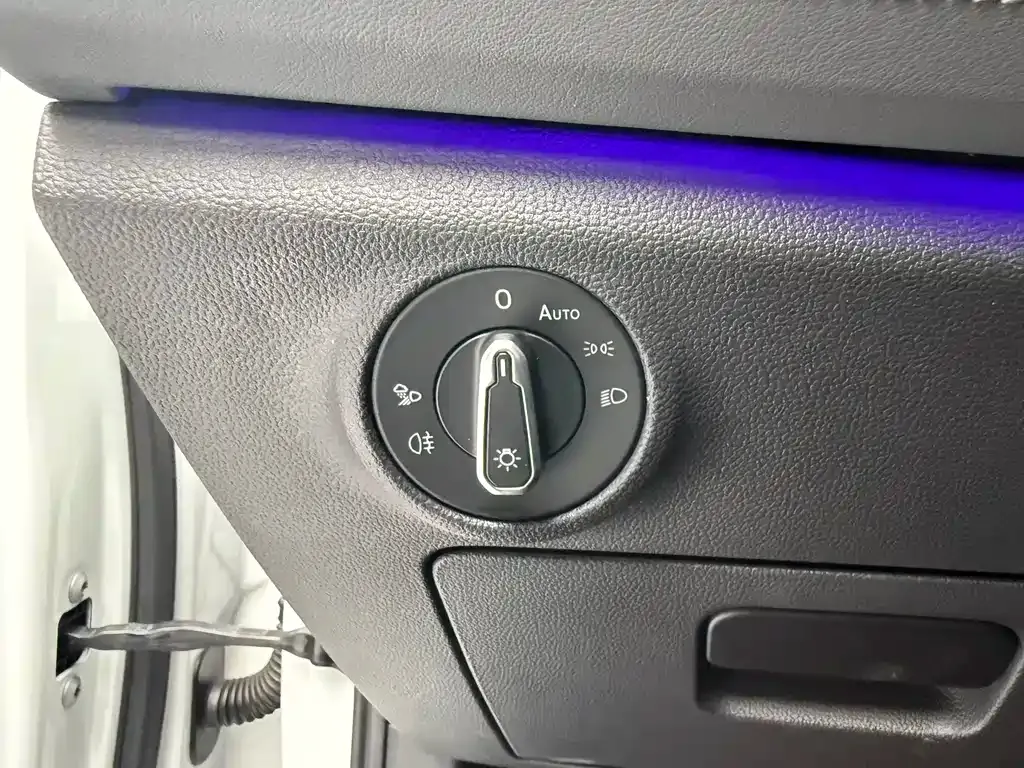 Volkswagen Sagitar 2022 из CN, фото 10