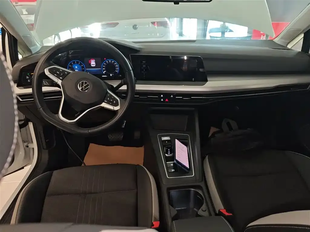 Volkswagen Golf 2022 из CN, фото 7