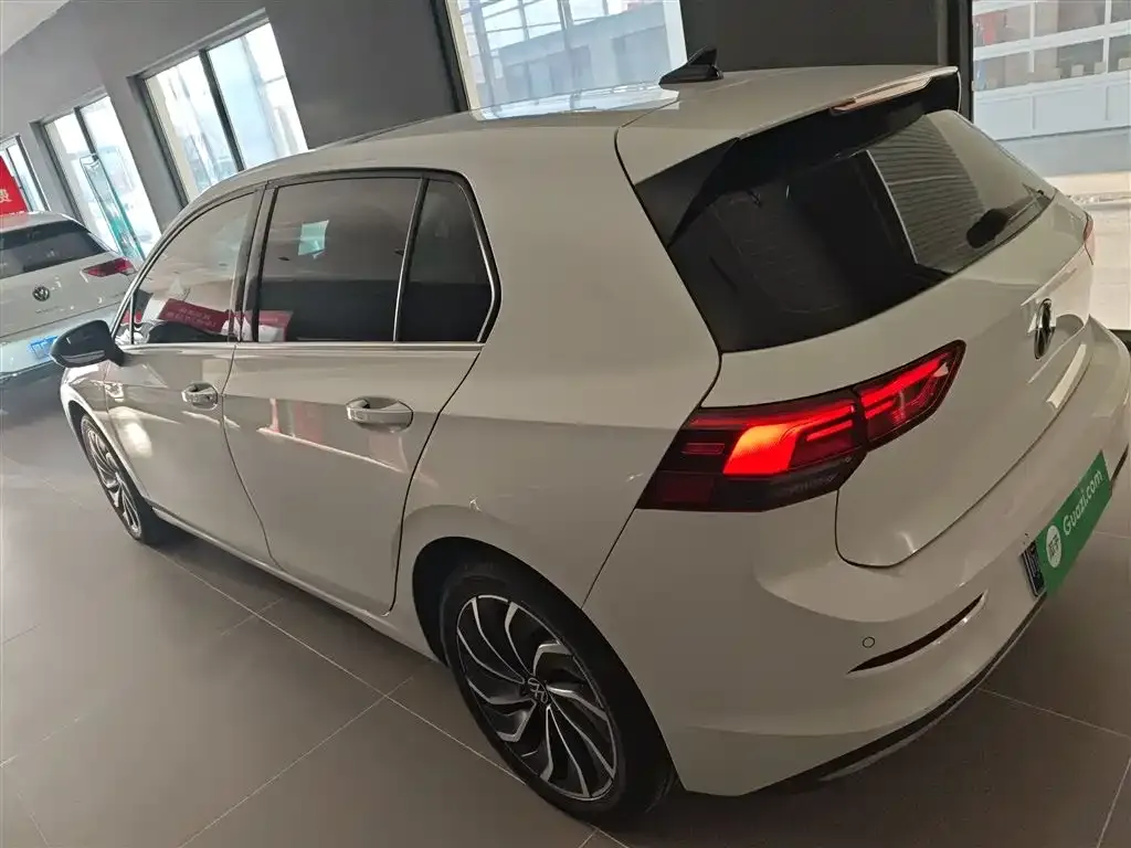 Volkswagen Golf 2022 из CN, фото 9