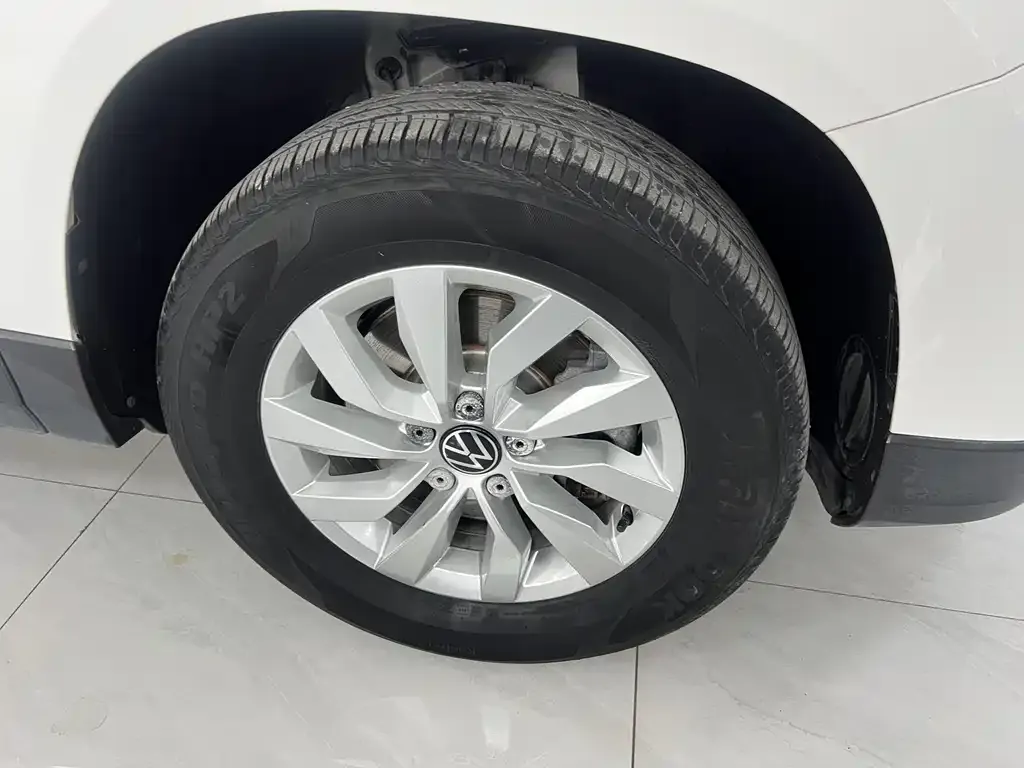 Volkswagen Tharu 2021 из CN, фото 9