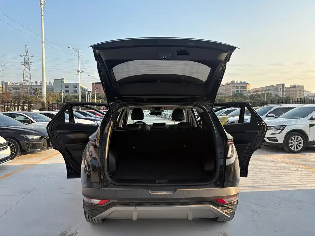 Hyundai Tucson 2021 из CN, фото 8