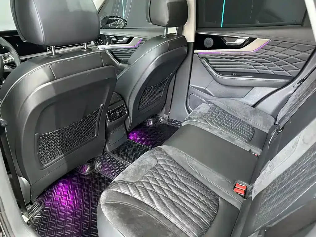 Hongqi HS5 2023 из CN, фото 10