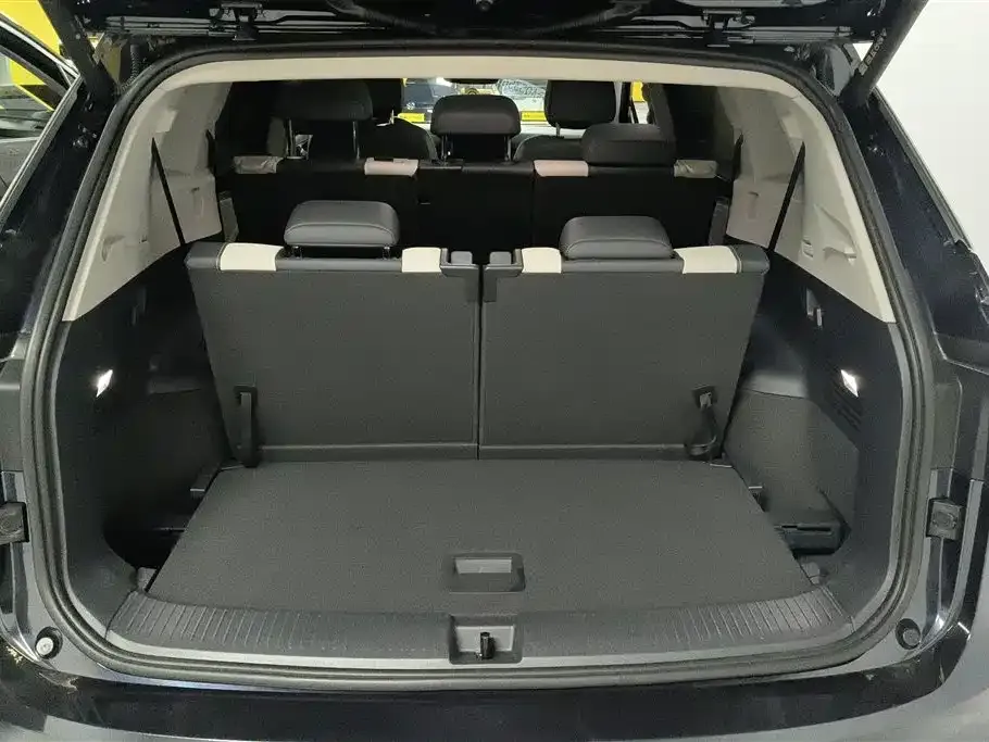 Volkswagen ID.6 Crozz 2023 из CN, фото 3