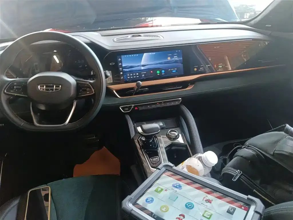 Geely Xingyue L 2022 из CN, фото 4