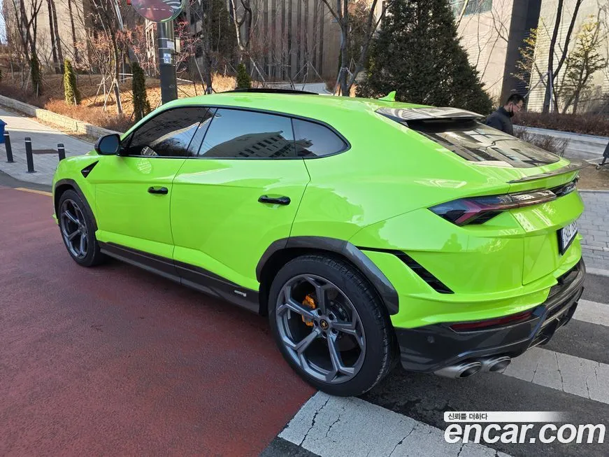Lamborghini Urus 2023 из KR, фото 8