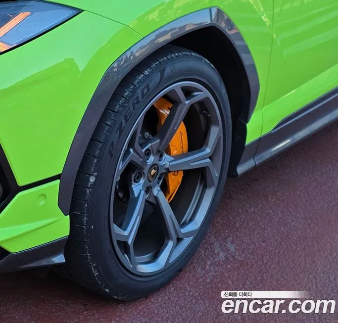 Lamborghini Urus 2023 из KR, фото 2
