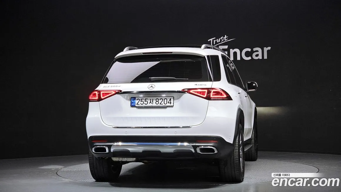 Mercedes-Benz GLE-Class — фото 7