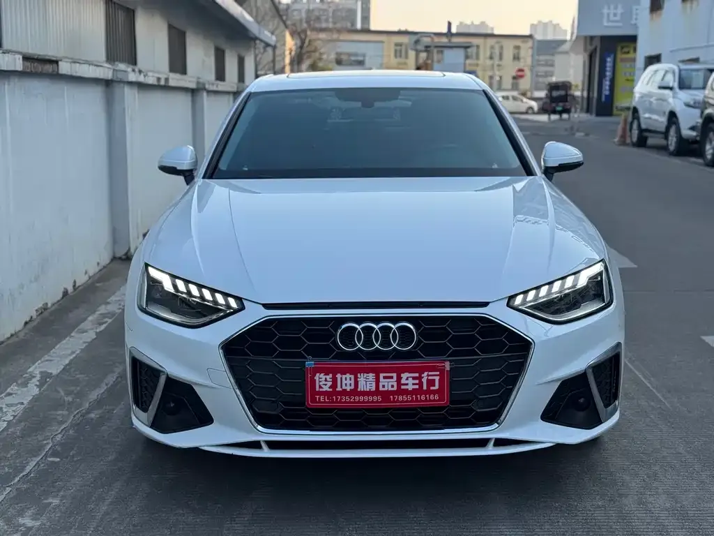Audi A4L 2021 из CN, фото 4