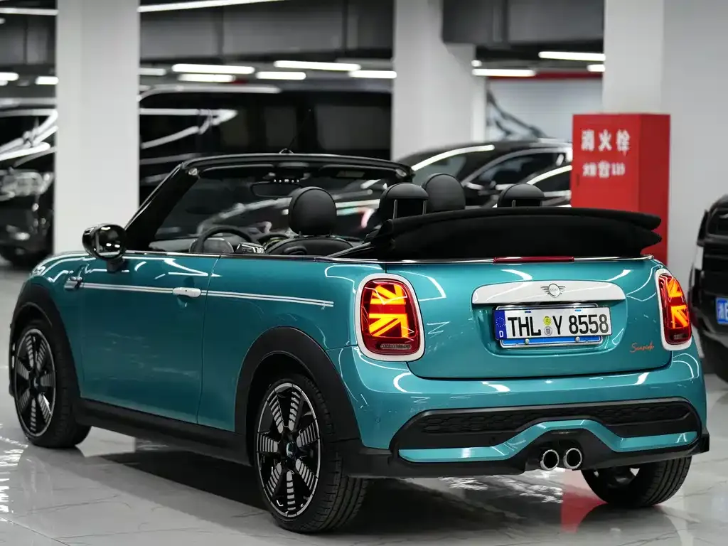 MINI Cooper (3-door) 2023 из CN, фото 10