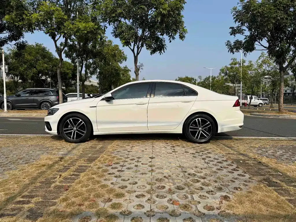 Volkswagen Lamando 2022 из CN, фото 10