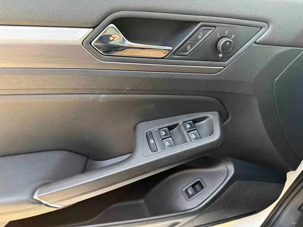 Volkswagen Lamando 2022 из CN, фото 7