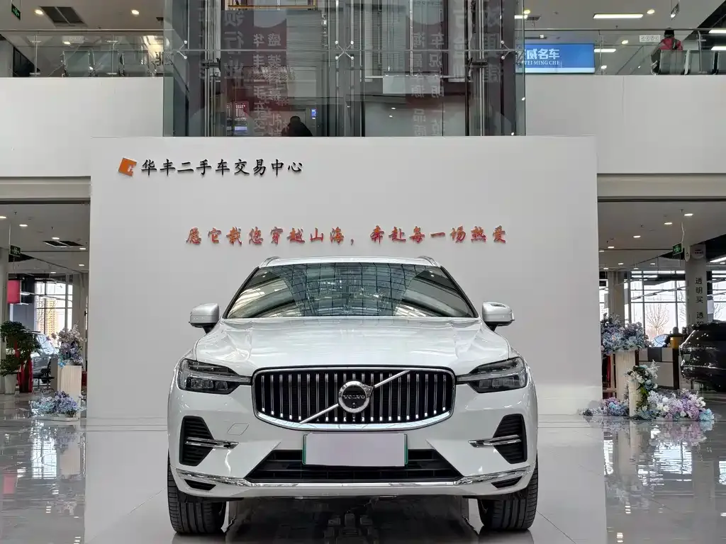 Volvo XC60 PHEV 2025 из CN, фото 5