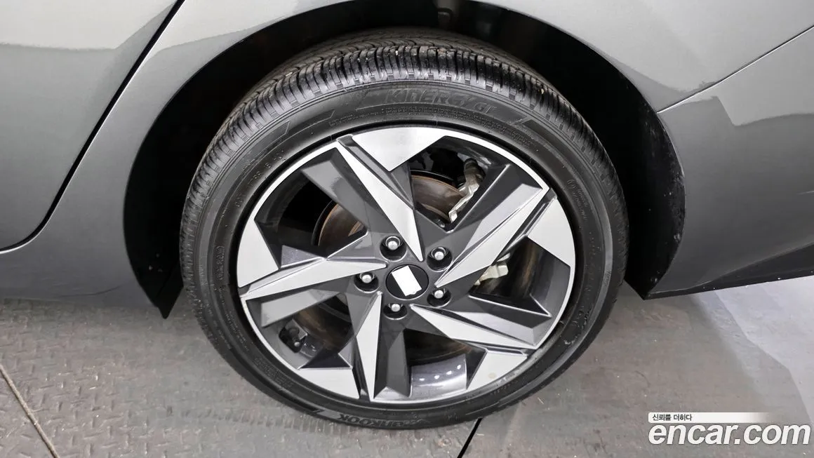 Hyundai AVANTE — фото 8