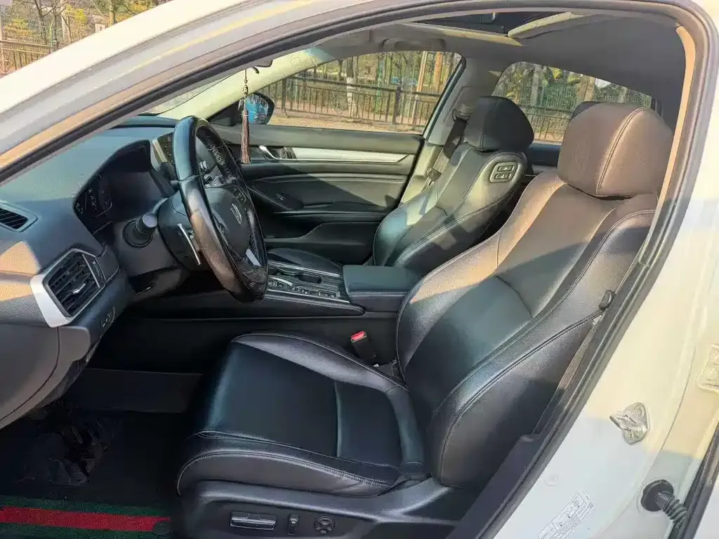 Honda Accord 2021 из CN, фото 4