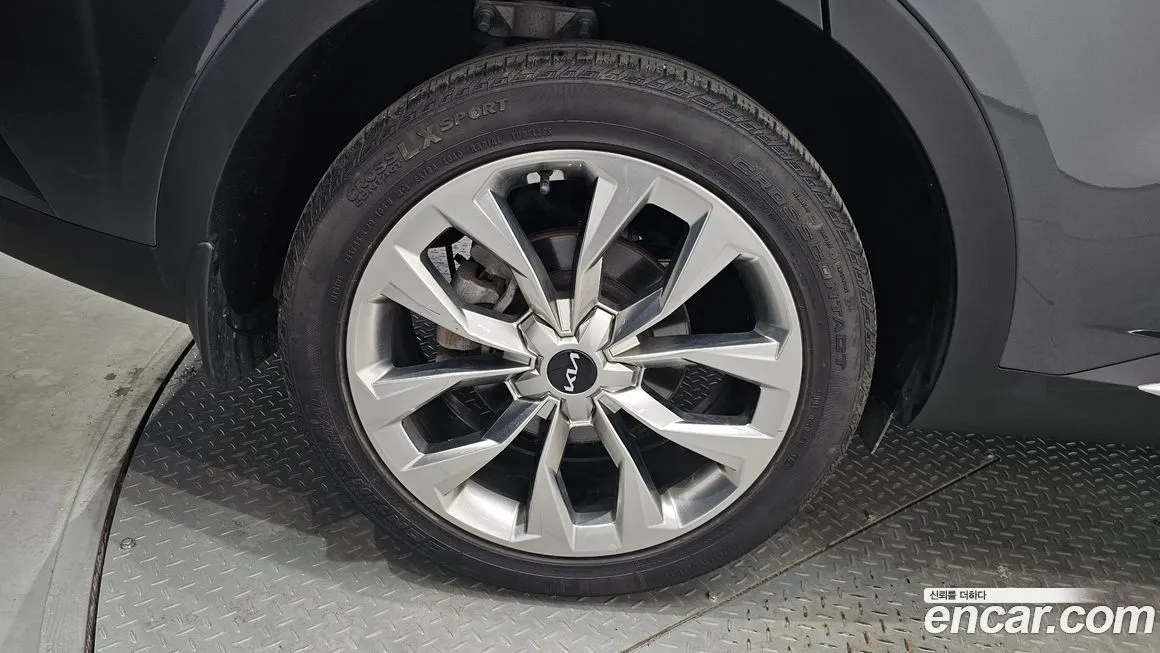 Kia Sorento — фото 9