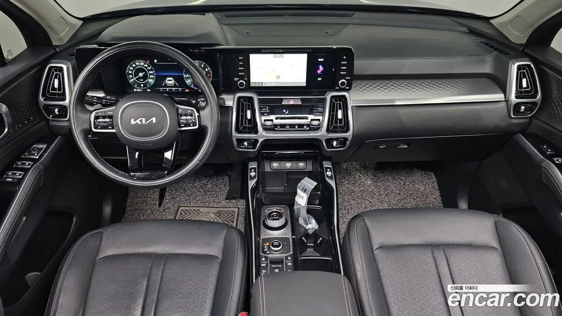 Kia Sorento — фото 10
