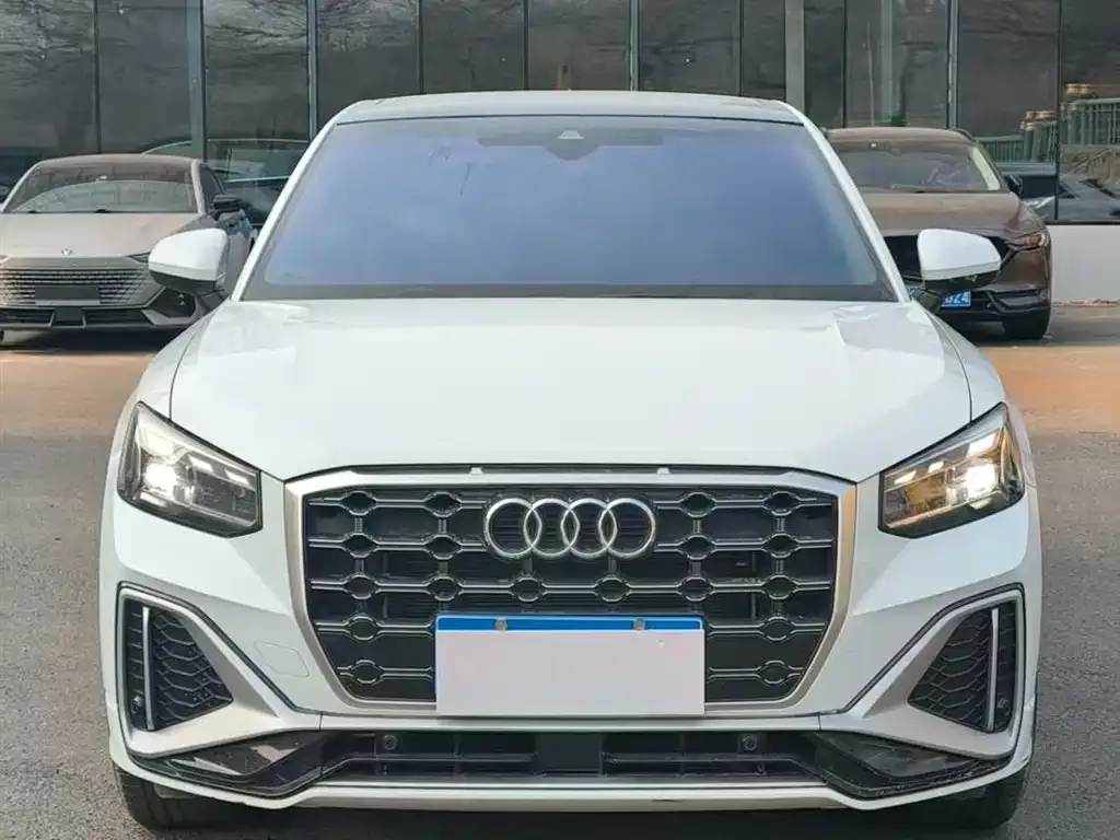Audi Q2L 2022 из CN, фото 2