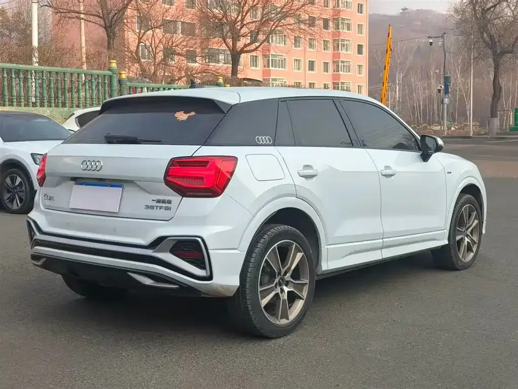 Audi Q2L 2022 из CN, фото 4