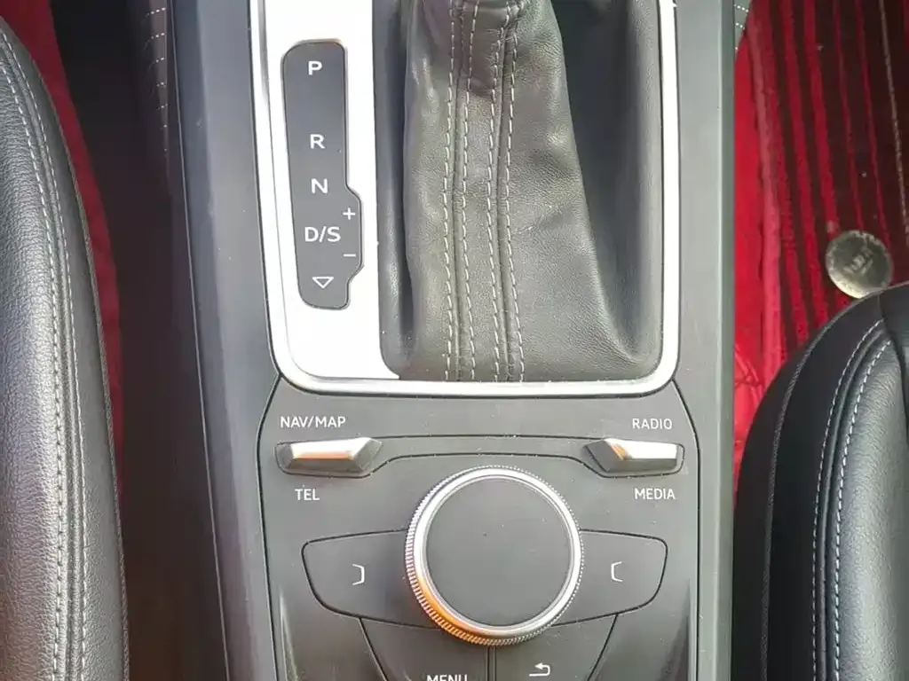 Audi Q2L 2022 из CN, фото 9