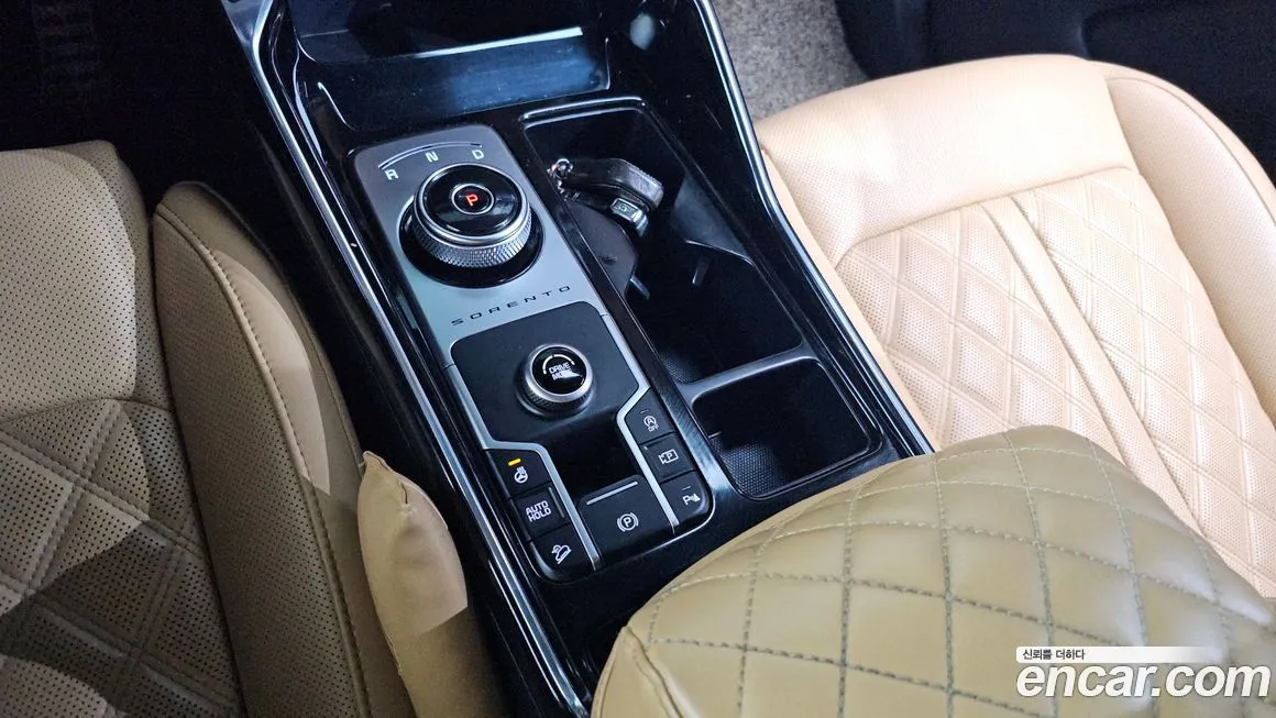 Kia Sorento — фото 10