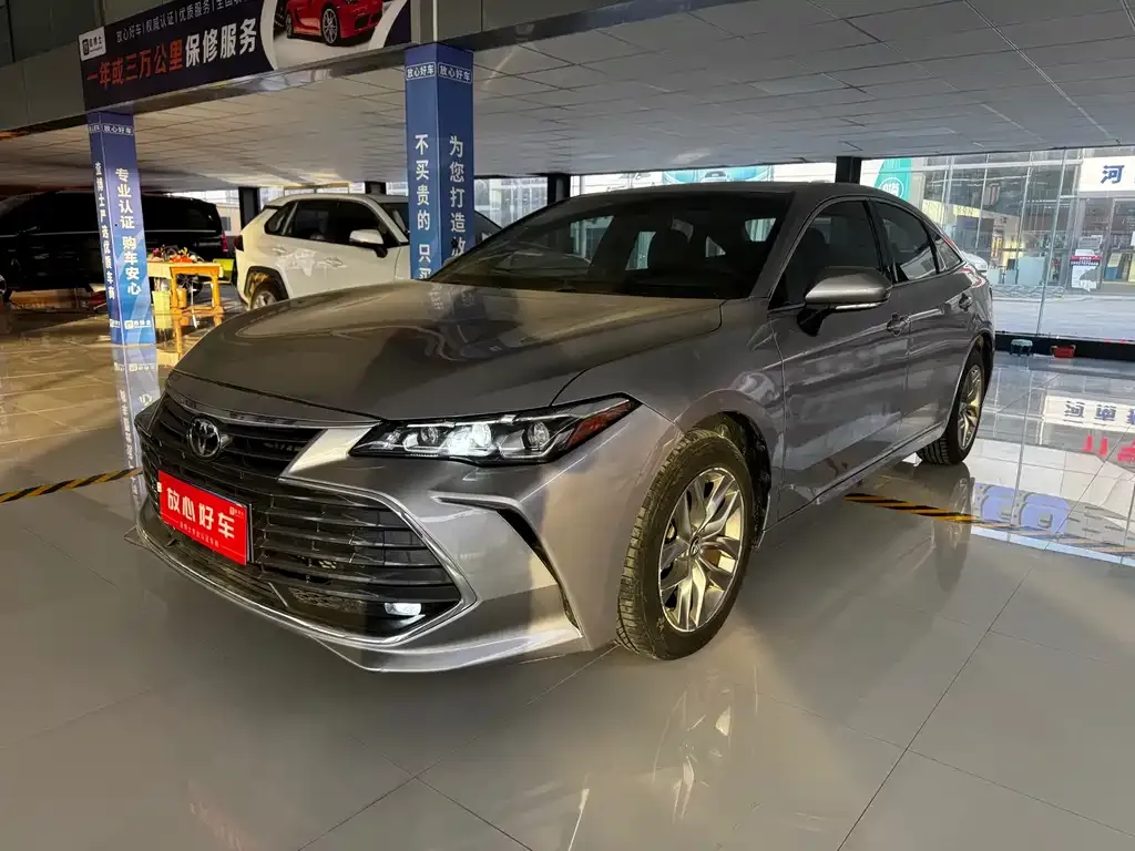 Toyota Avalon 2022 из CN, фото 1
