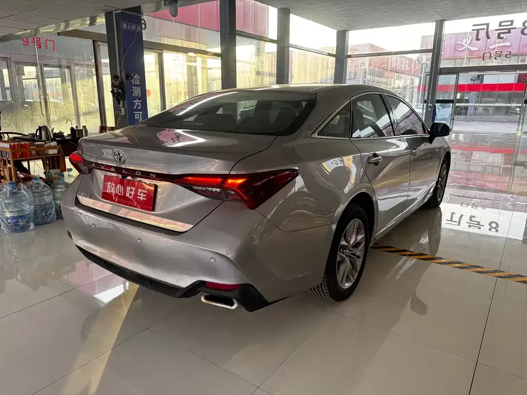 Toyota Avalon 2022 из CN, фото 9