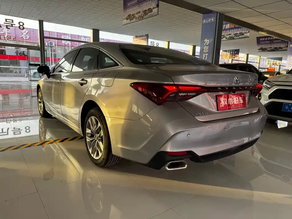 Toyota Avalon 2022 из CN, фото 3