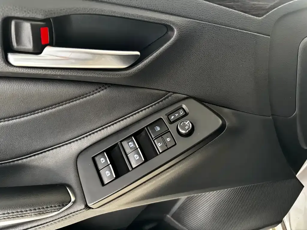 Toyota Avalon 2022 из CN, фото 4