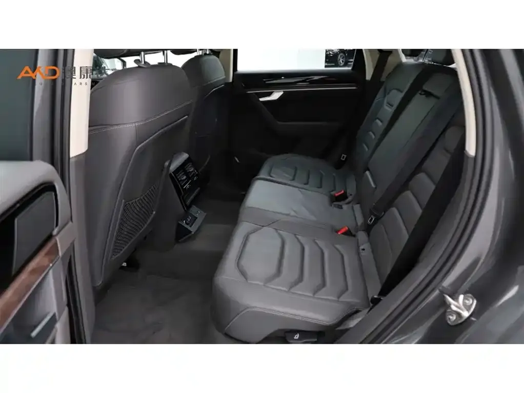 Volkswagen Touareg 2021 из CN, фото 7