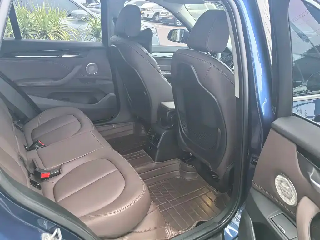 BMW X1 2023 из CN, фото 4