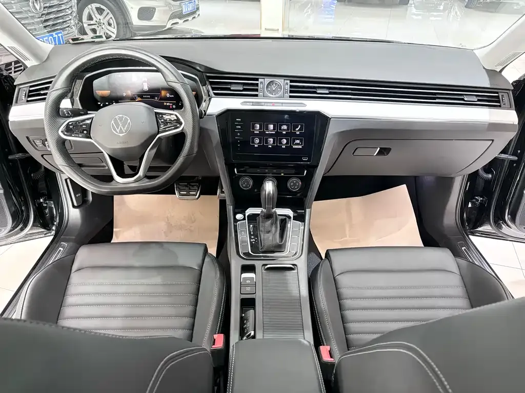 Volkswagen Magotan 2025 из CN, фото 4
