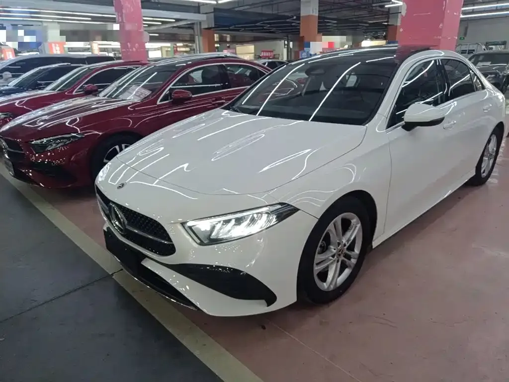 Mercedes-Benz A-Class 2023 из CN, фото 2