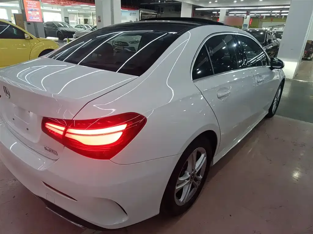 Mercedes-Benz A-Class 2023 из CN, фото 7