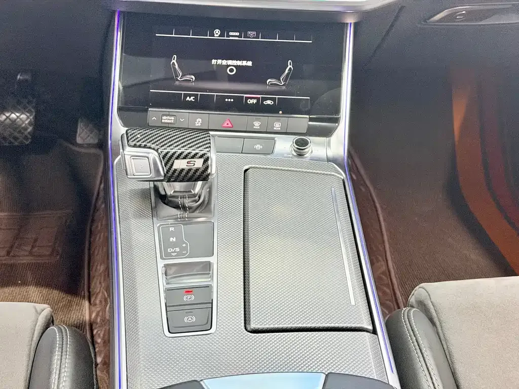 Audi A6L 2022 из CN, фото 4
