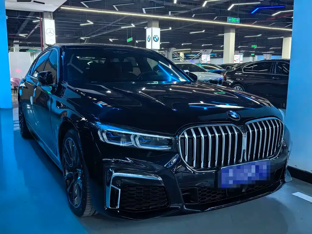 BMW 7 Series 2021 из CN, фото 5