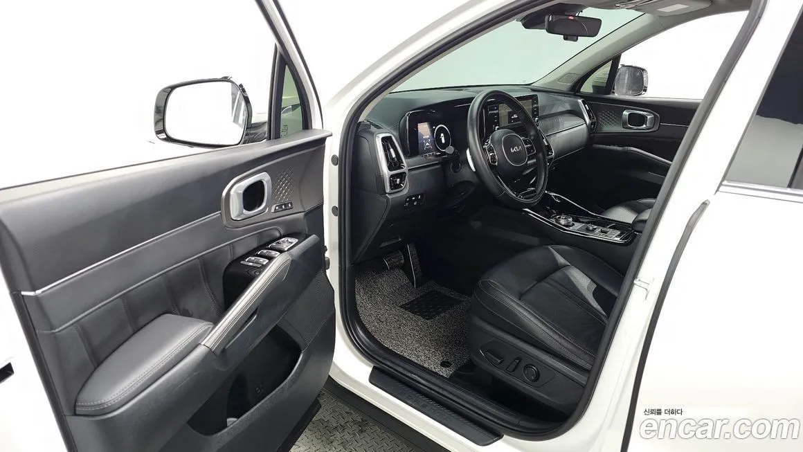 Kia Sorento — фото 10