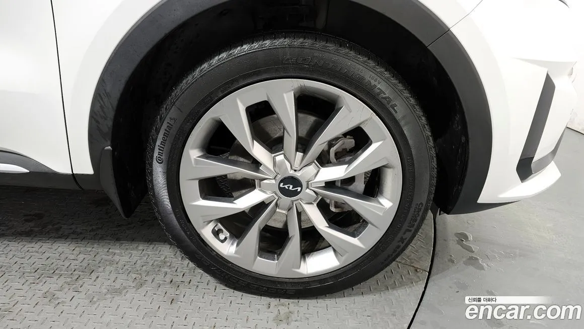 Kia Sorento — фото 5