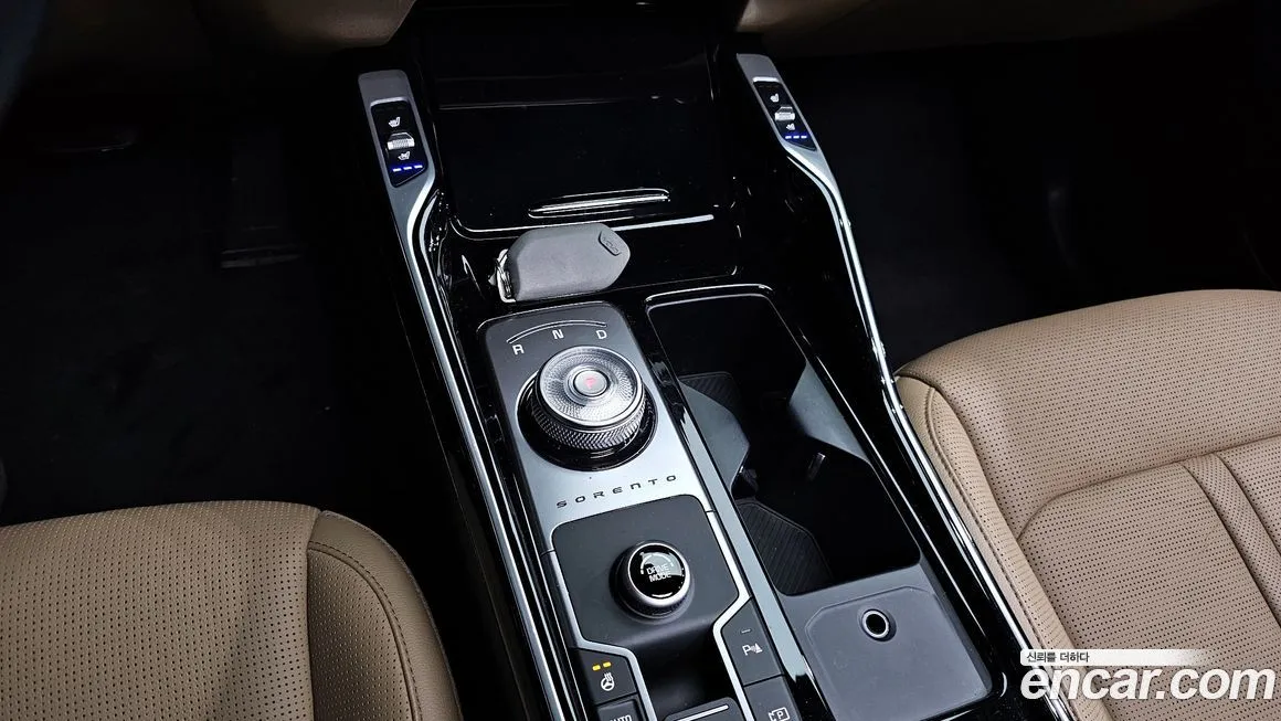 Kia Sorento — фото 9