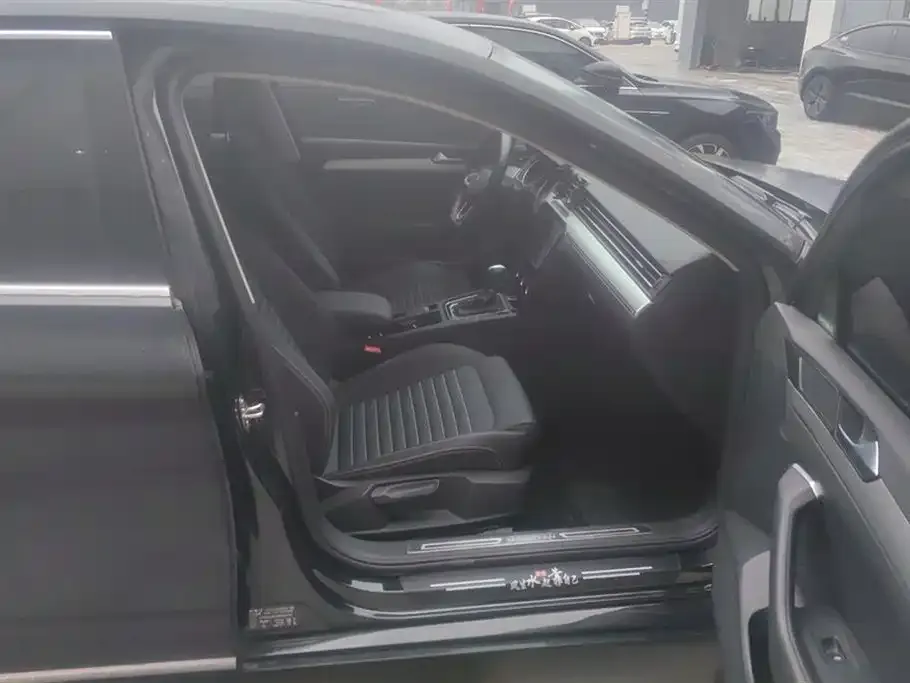 Volkswagen Magotan 2022 из CN, фото 10