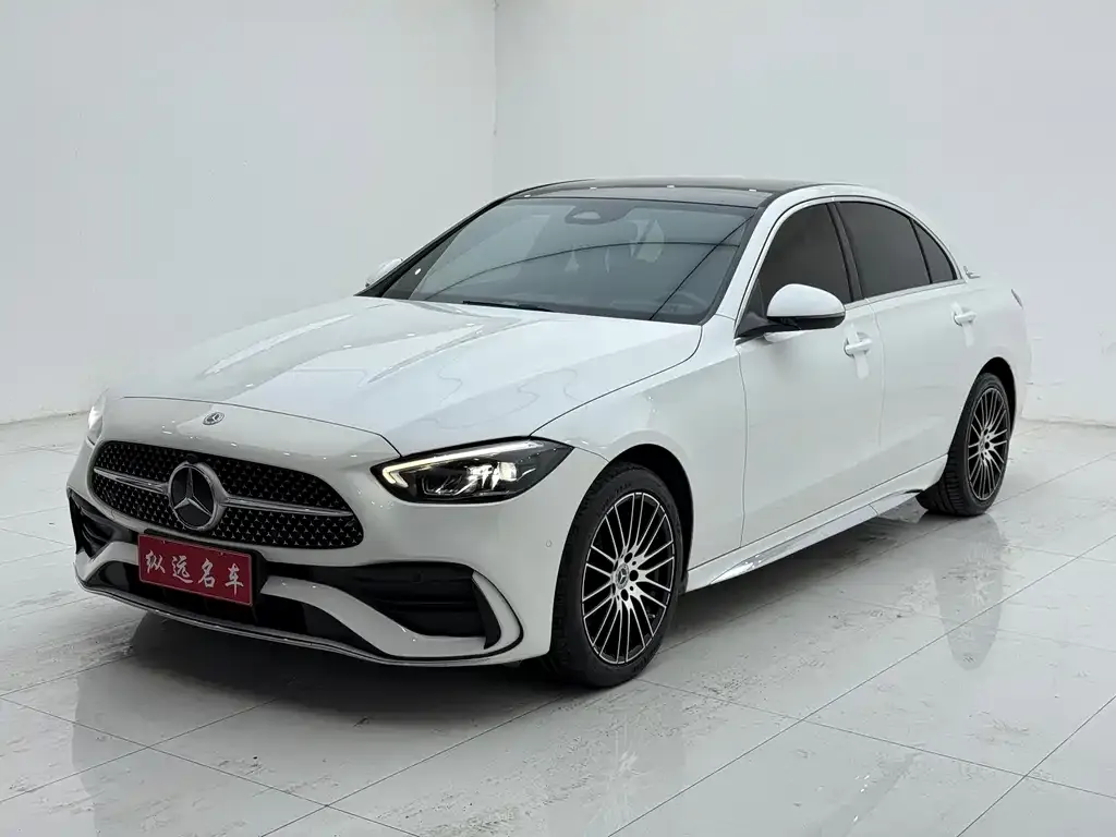 Mercedes-Benz C-Class — фото 1