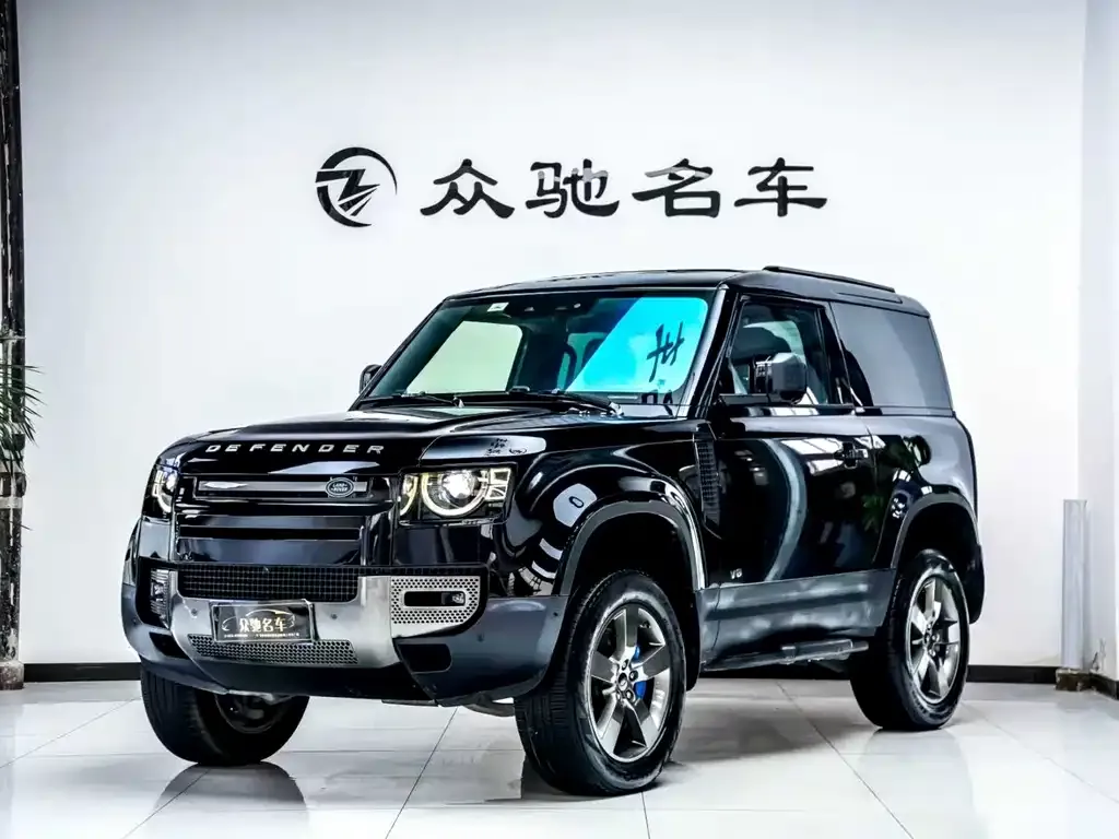 Land Rover Defender — фото 1