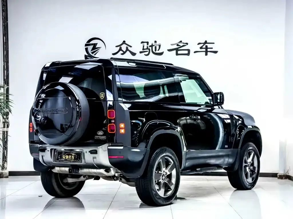Land Rover Defender — фото 4