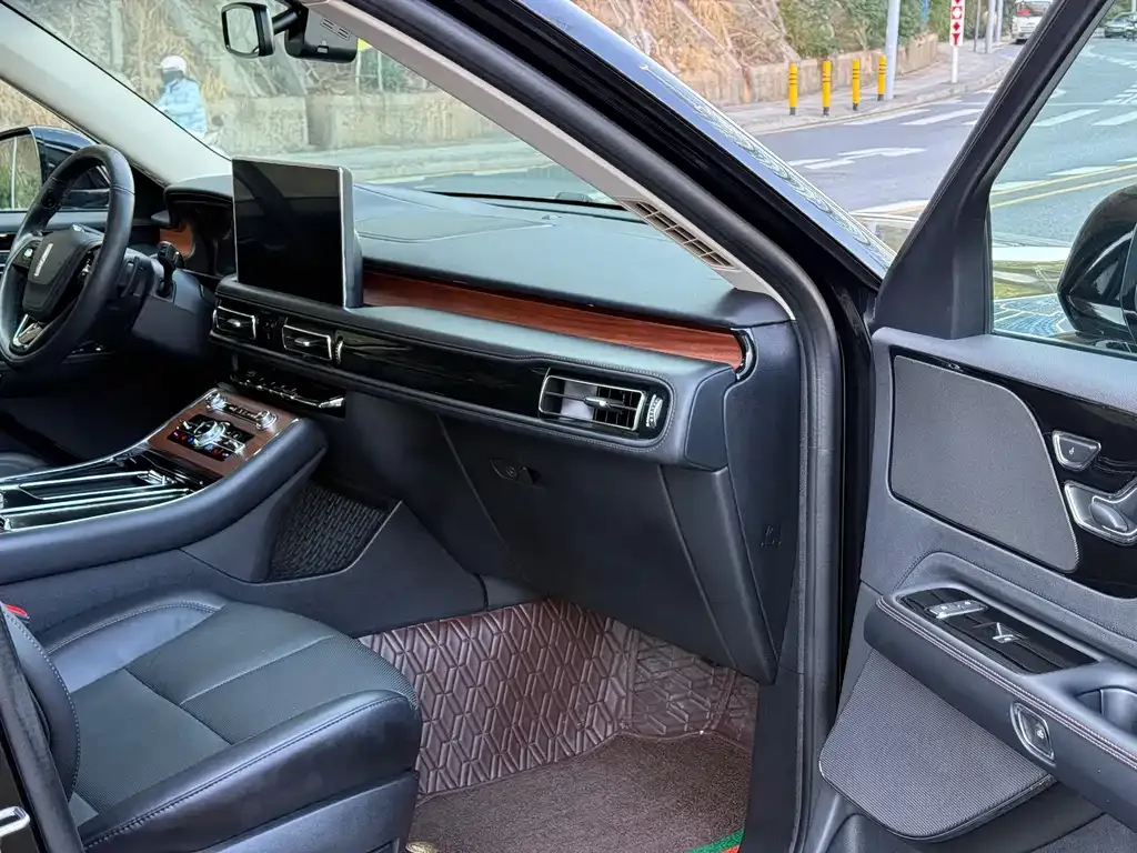 Lincoln Aviator 2021 из CN, фото 9