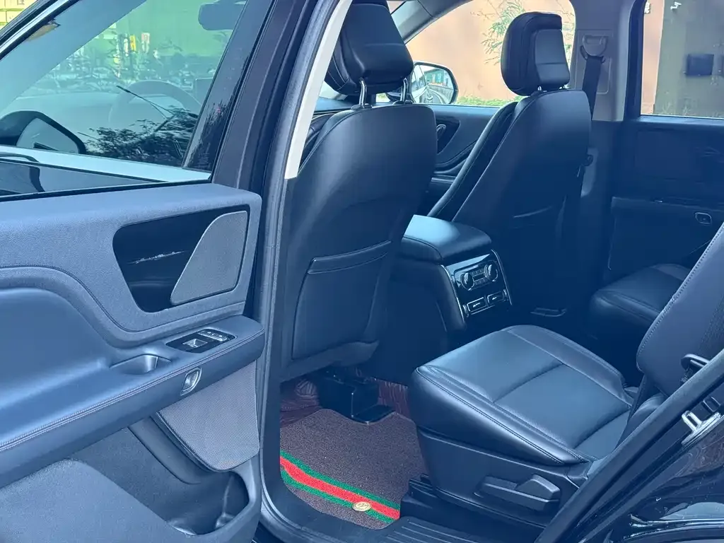 Lincoln Aviator 2021 из CN, фото 8