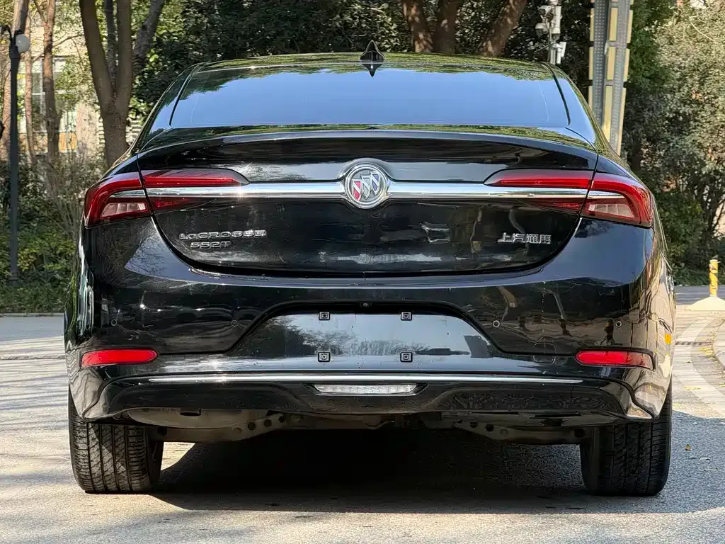 Buick LaCrosse 2022 из CN, фото 3