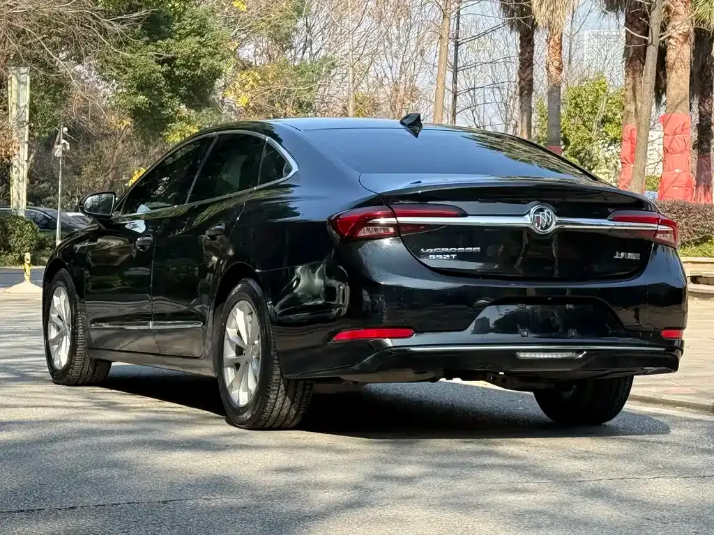Buick LaCrosse 2022 из CN, фото 9