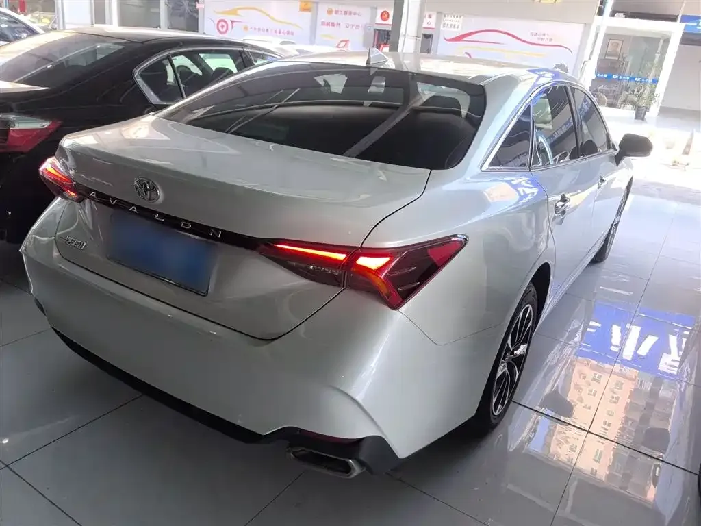 Toyota Avalon 2024 из CN, фото 10